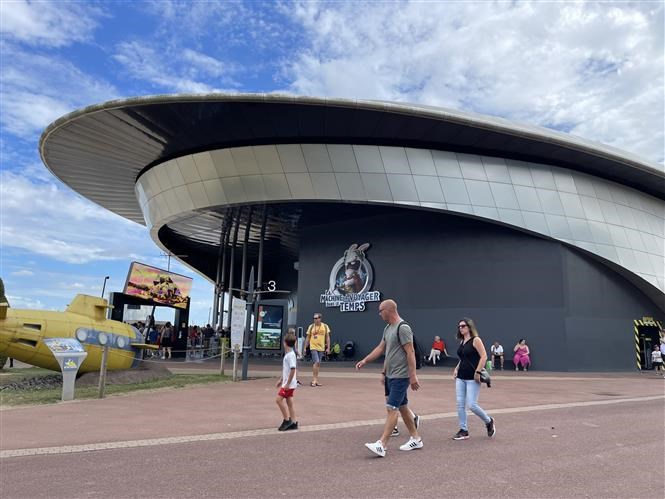 Futuroscope Park - Erleben Sie die Technologien der Zukunft Bild 1