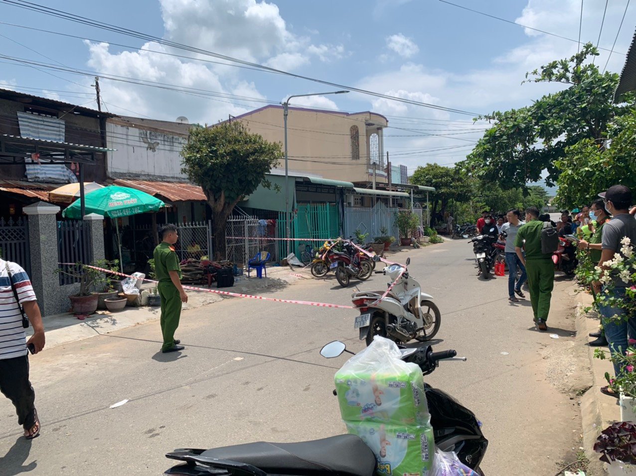 Bình Thuận: Nghi án con ruột giết cha ở Sông Mao - Ảnh 1.