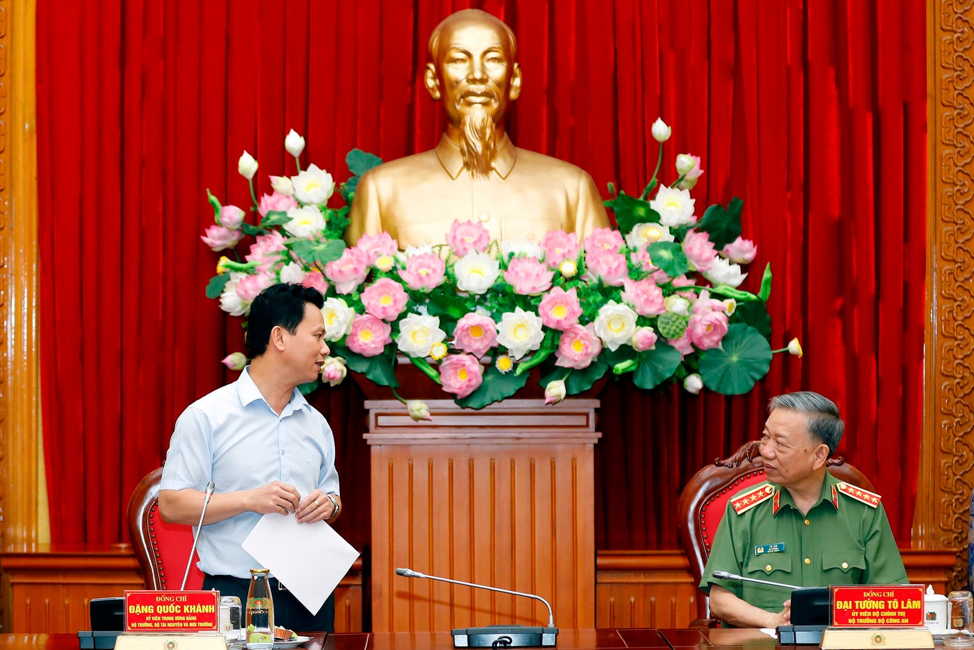 small_hai-bo-truonwgr.jpg