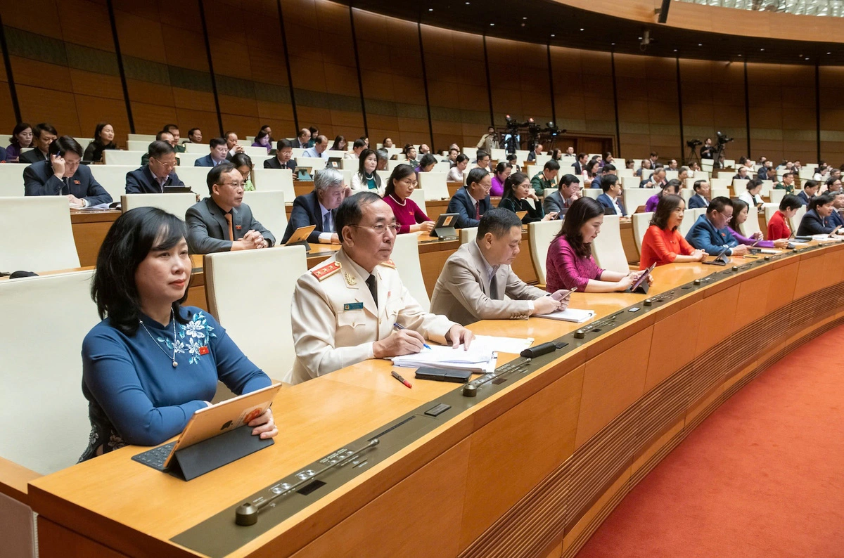 Asamblea Nacional acuerda aumentar capital de Vietcombank, solucionando dificultades de Vietnam Airlines