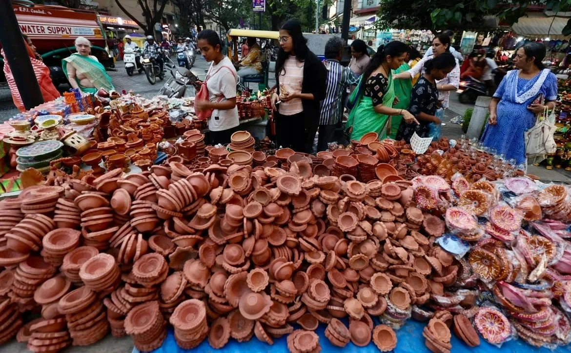 Hàng triệu người Ấn Độ tưng bừng đón lễ hội Diwali