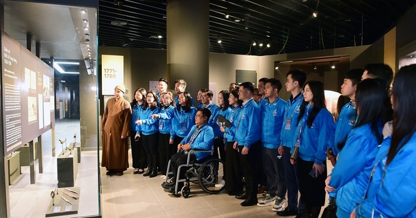 El lema "Amo a mi patria" resuena en el Museo de Historia Militar de Vietnam