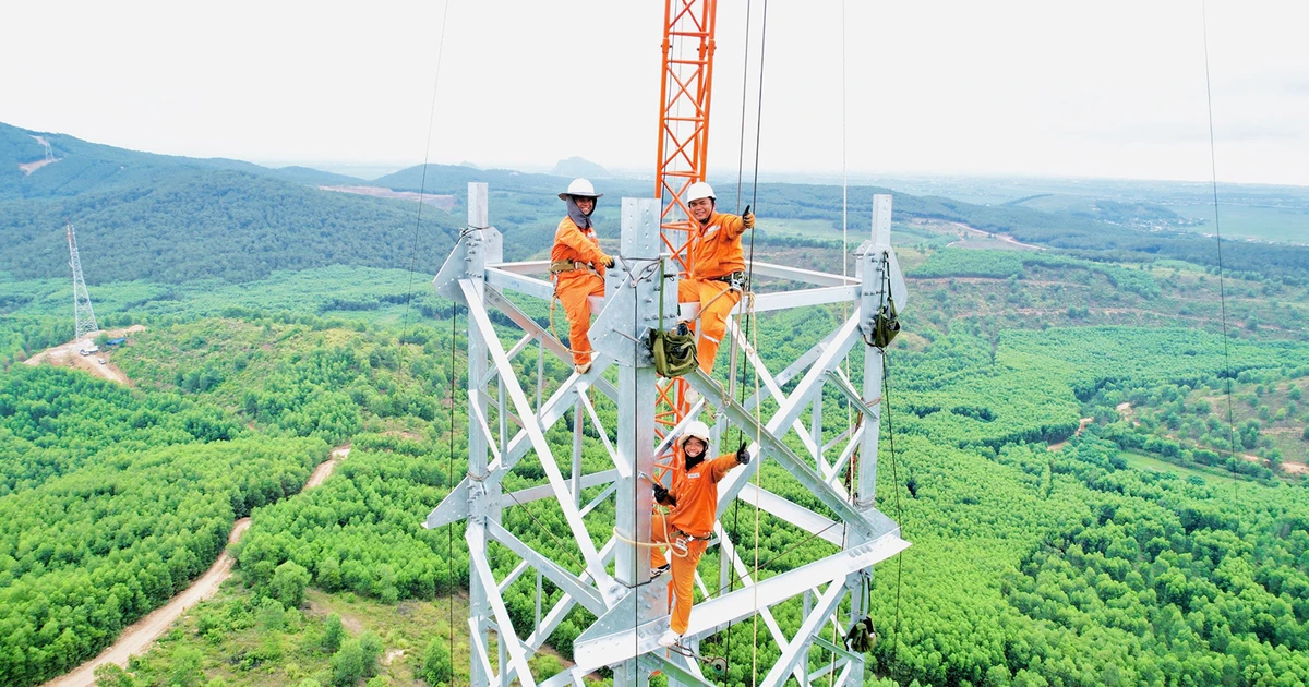 Sprint on the construction site of 500kV line circuit 3