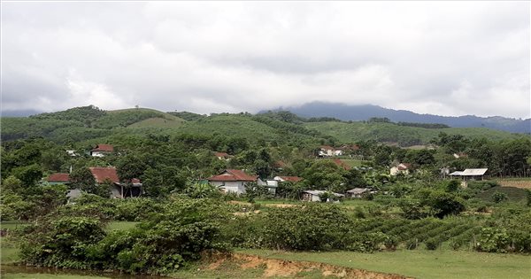 탄추옹(Thanh Chuong) 재정착 지역의 새로운 색상