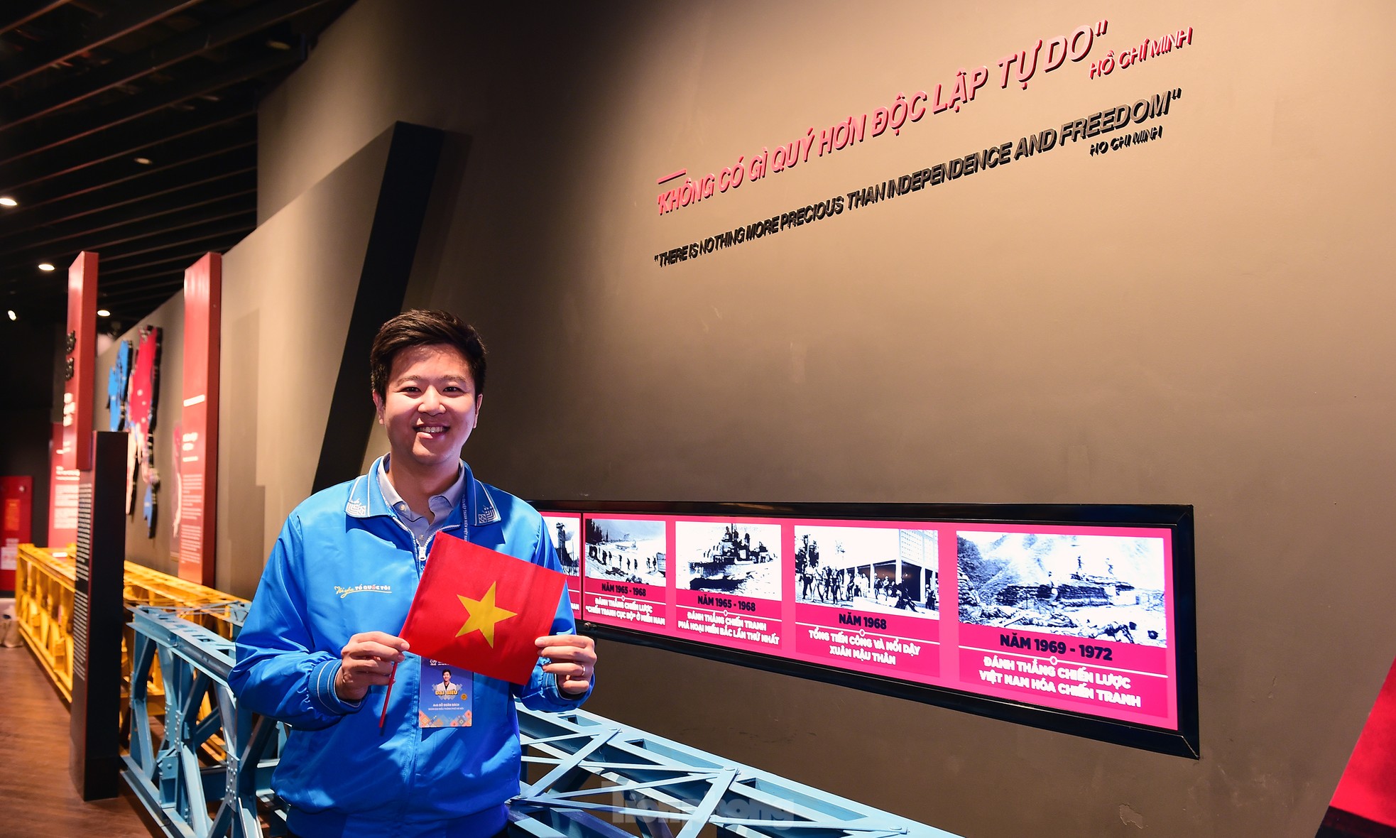 'I love my Fatherland' surges at the Vietnam Military History Museum photo 17