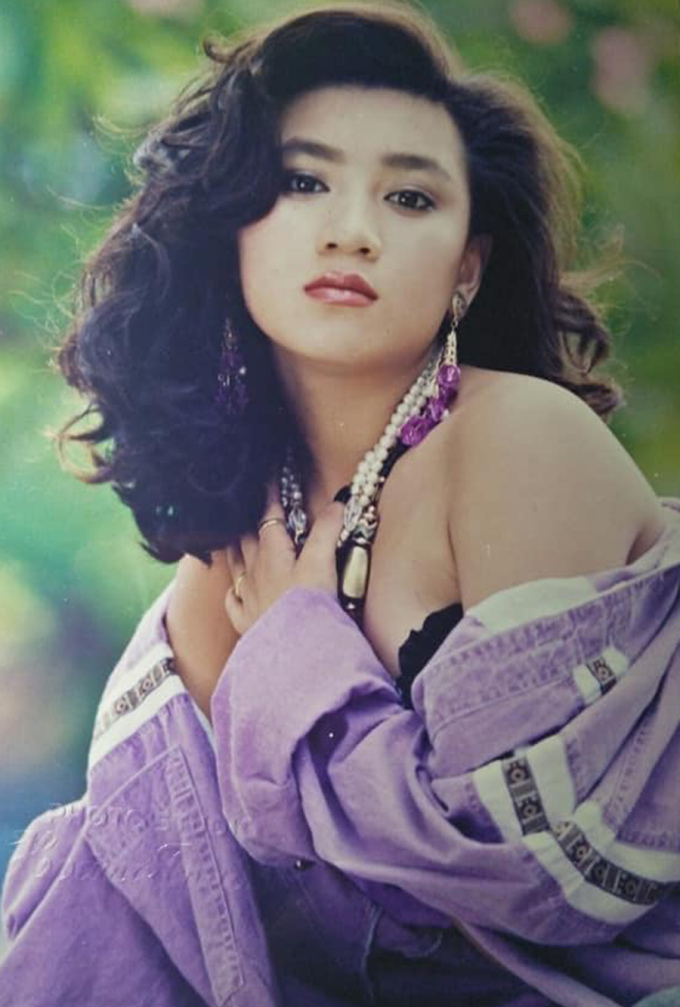 Actress Y Phung with sexy fashion style, 1990s. Photo: Character provided