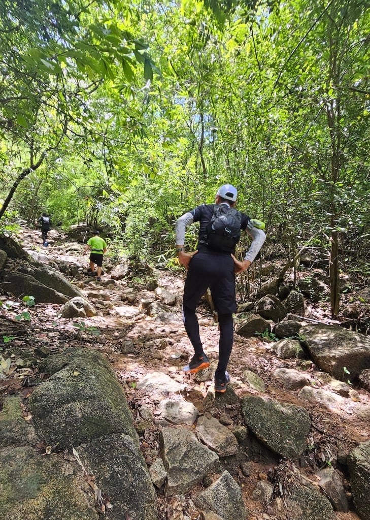 Ascension du mont Dinh avec Garmin Instinct 2X Solar photo 6