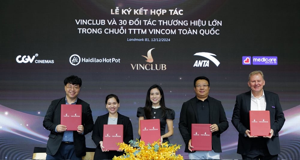 VinClub cooperates with more than 30 leading brands in the Vincom shopping mall system