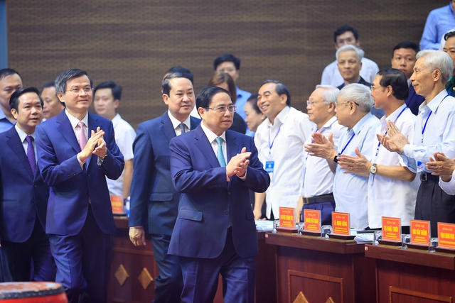 Prime Minister points out 'priceless assets' for Ninh Binh to break through, develop quickly and sustainably