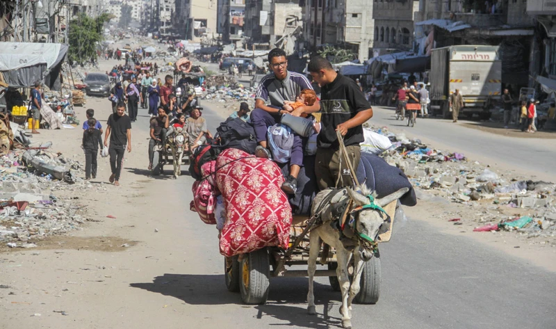 Los palestinos en la Franja de Gaza se refugian. (Foto desclasificada del Reino Unido)