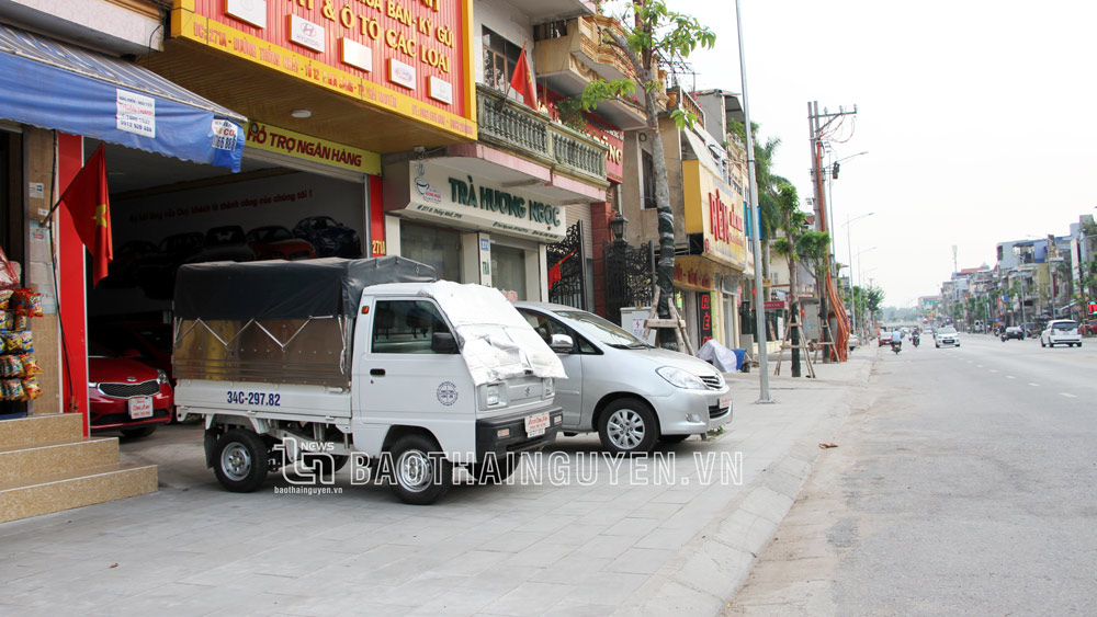 Để xây dựng đô thị sáng - xanh - sạch - đẹp và văn minh, hiện đại, rất cần ý thức của người dân trong việc bảo vệ hạ tầng đô thị, vệ sinh môi trường.