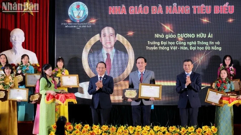 Vinh danh 25 nhà giáo Đà Nẵng tiêu biểu năm 2024