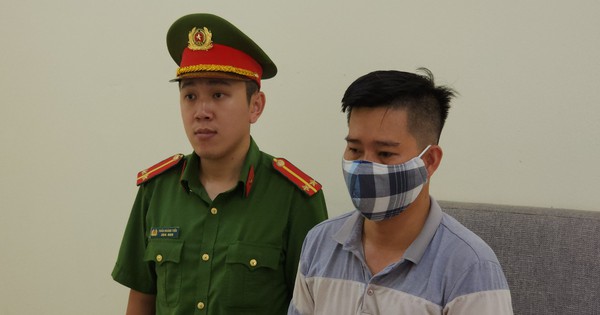 Food company employee arrested for embezzling 108 million VND