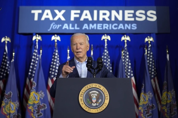 Joe Biden promet d'augmenter les impôts des « riches » et de réduire ceux des « pauvres »