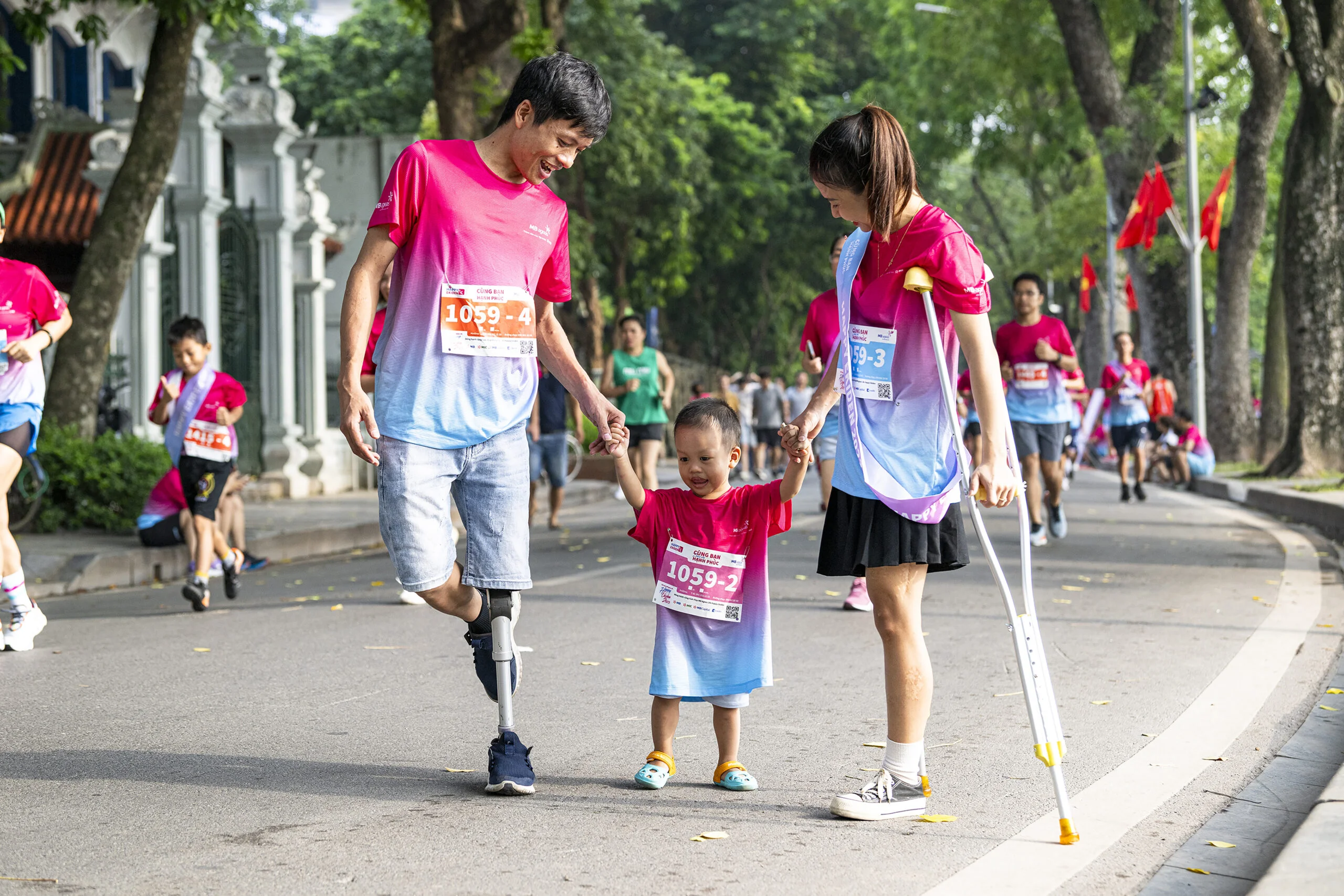 Sweet happiness - Happy Vietnam!