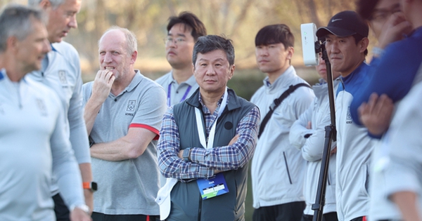 Der Grund für das Schweigen des KFA-Präsidenten wird enthüllt: Das koreanische Team muss Trainer Klinsmann eine riesige Summe Geld zahlen