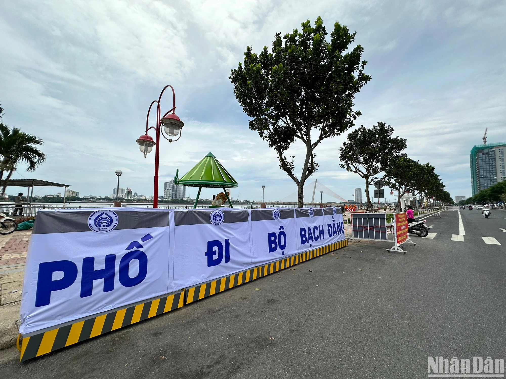 Da Nang urgently completes items to put night tourism products into operation photo 5