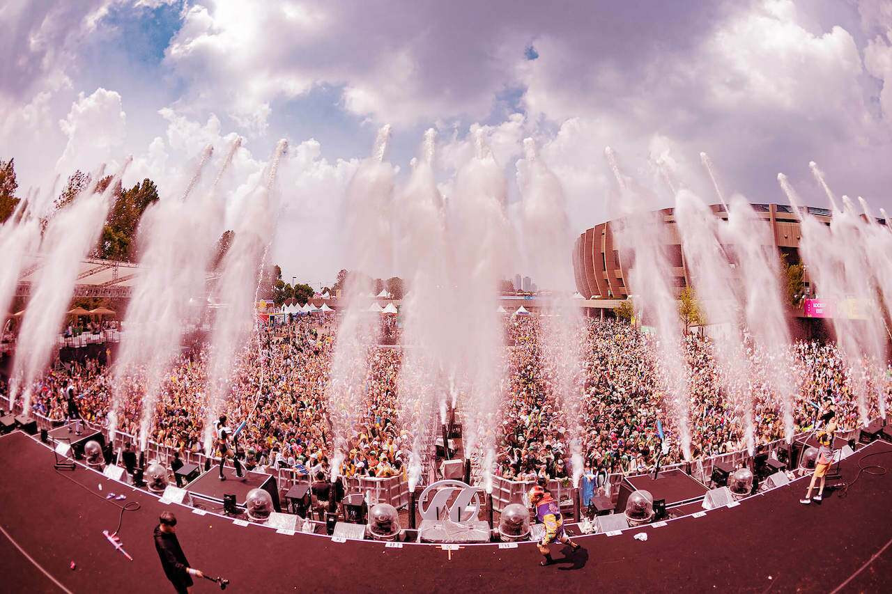 Serious accident causes casualties at Japanese music festival 1