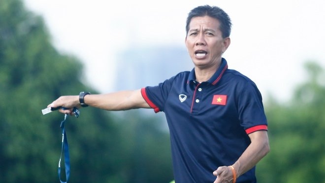 El entrenador Hoang Anh Tuan dirigió al equipo sub-23 de Vietnam a participar en dos torneos.