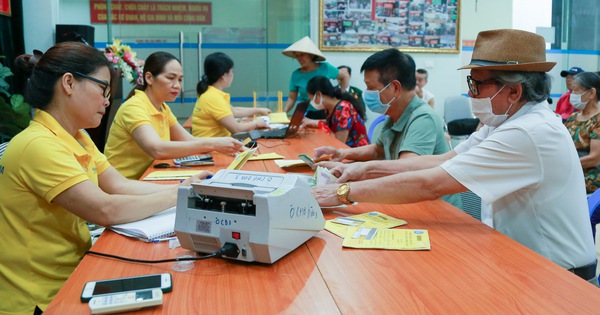 Tin tức sáng 30-6: Tháng 7 lương hưu, trợ cấp tăng, thời điểm trả phải chờ hướng dẫn?