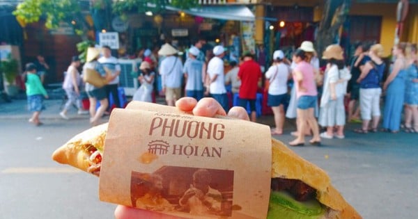 Many foreign tourists were poisoned by bread in Hoi An