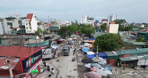 ការបិទផ្លូវខ្សែក្រវាត់តភ្ជាប់ផ្លូវដែលហៀបនឹងពង្រីក 5 ដង