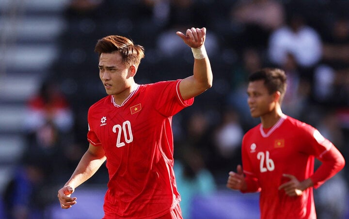 Vietnam team must pass the second qualifying round of the 2026 World Cup.