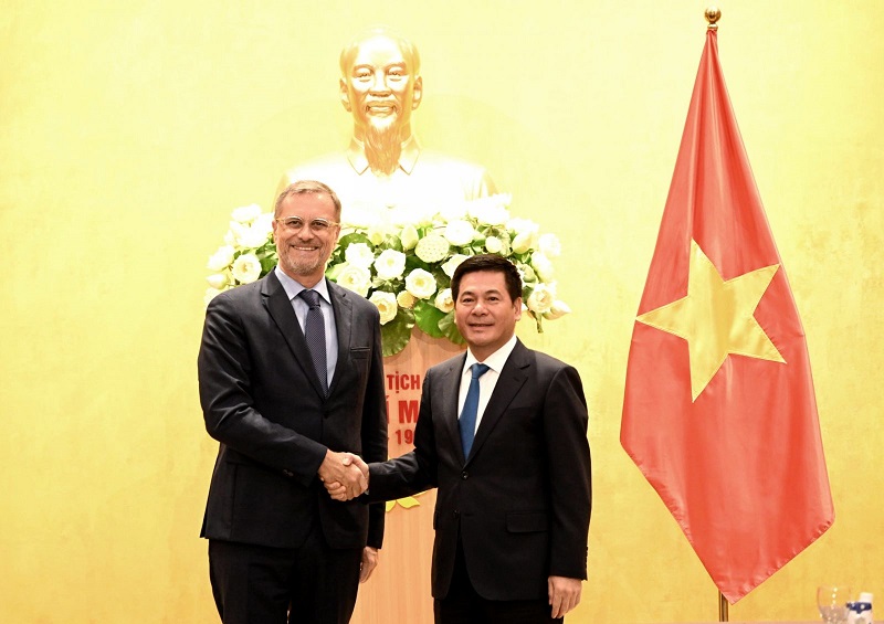 Les entreprises françaises investissent 3,8 milliards USD au Vietnam