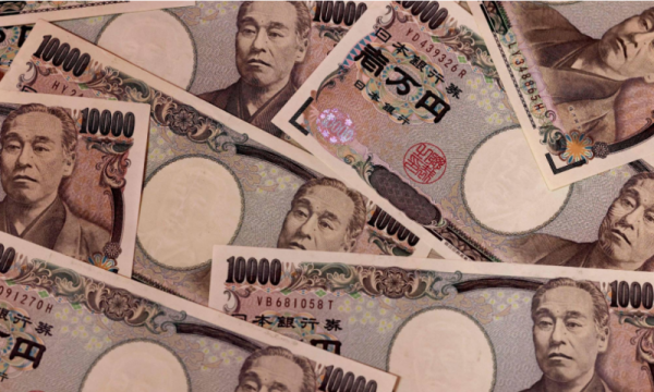 Japanese Yen Remains Low