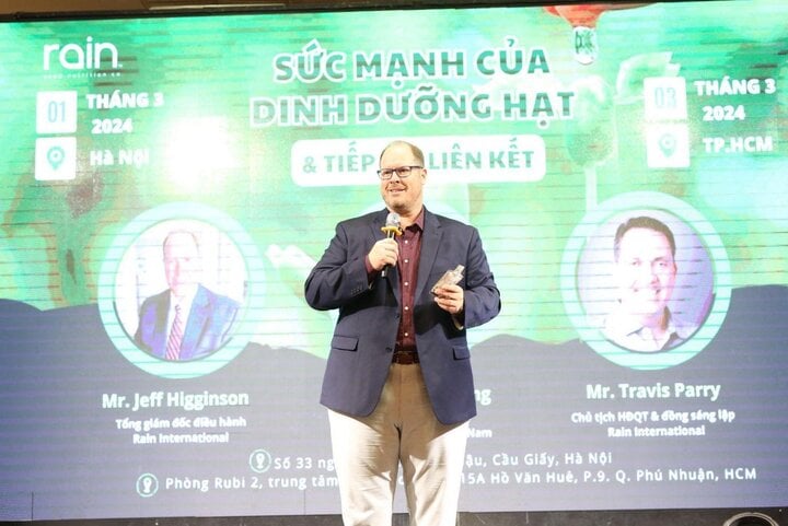 Ông Jeff Higginson - Tổng giám đốc điều hành Rain International - tại sự kiện (Ảnh: Rain International).