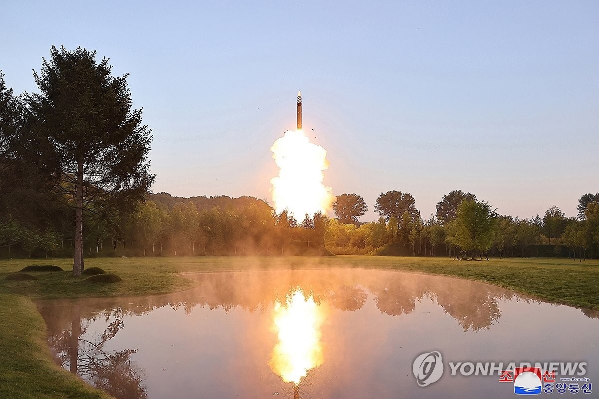 Nordkorea behauptet, Test des mehrköpfigen Raketenwerfers 2 erfolgreich durchgeführt zu haben