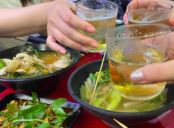 Boire trop d’alcool n’est pas bon pour la santé. Photo : Ha Phuong