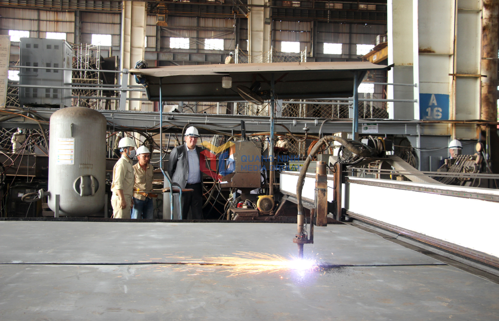 The first pieces of steel for the two wind power service vessels CSOV 8720, numbered 552205 and 552206, have been cut.