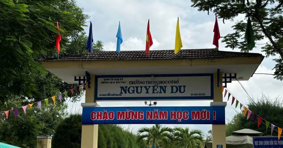 Phụ huynh vào tận lớp đánh học sinh lớp 8