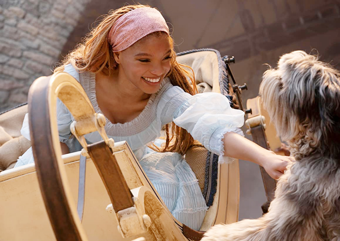 Halle Bailey tỏa sáng qua vai Ariel trong 'Nàng tiên cá' - Ảnh 2.