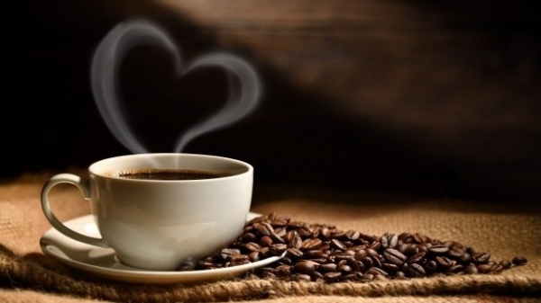 Coffee prices continue to fall, Arabica prices drop sharply; hope for Vietnamese coffee growers