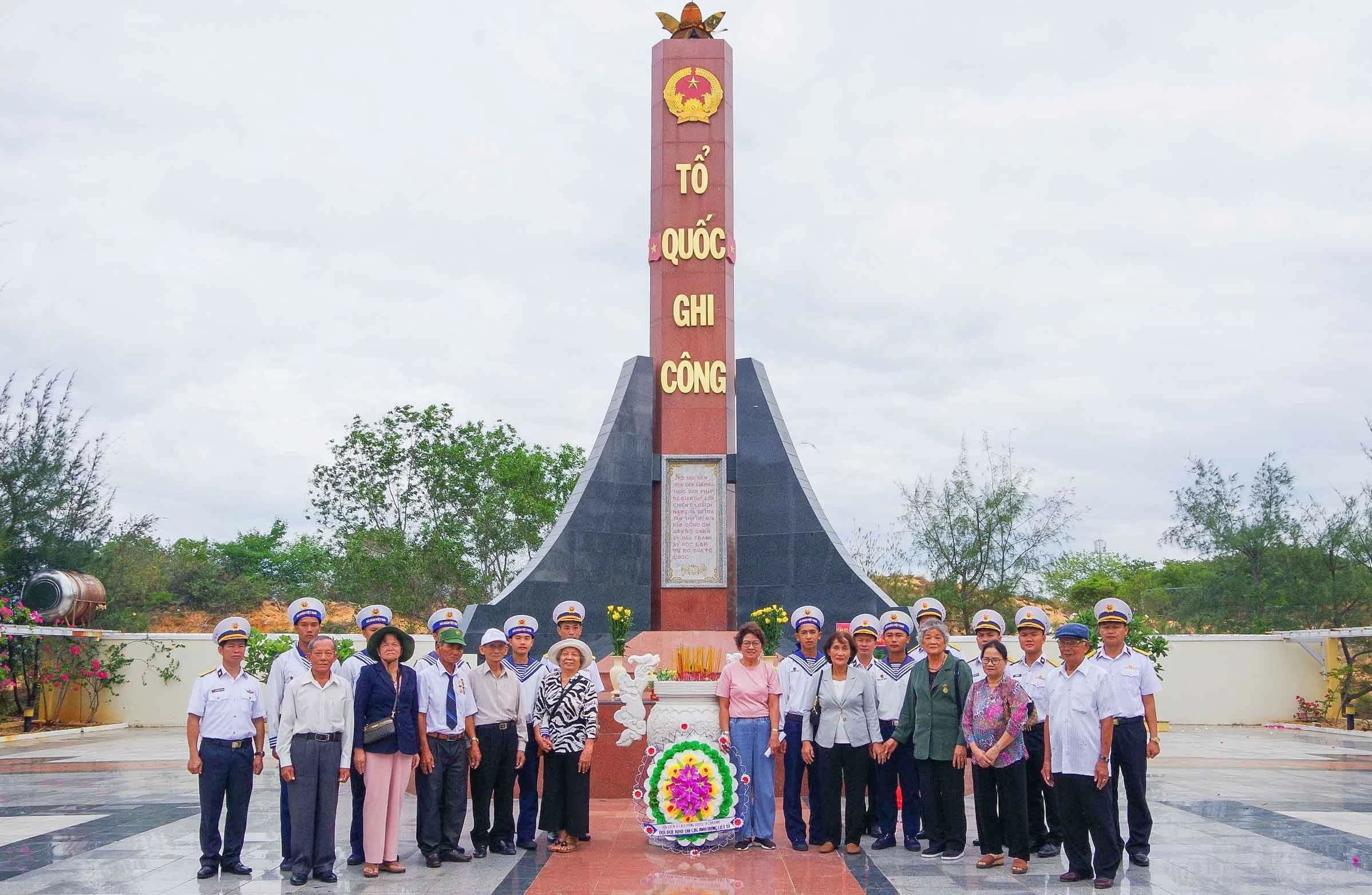 Cán bộ, chiến sĩ Hải quân tổ chức nhiều hoạt động ngày Thương binh - Liệt sĩ