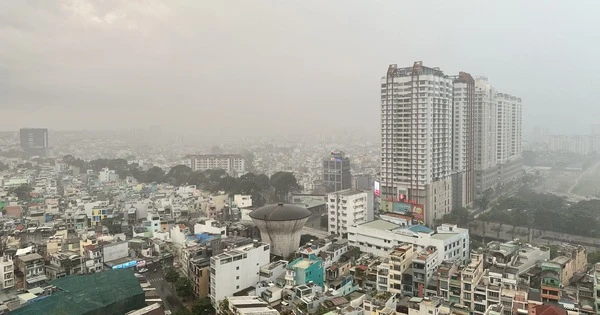 Unexpected rain, will the New Year's Eve fireworks display in Ho Chi Minh City be affected?