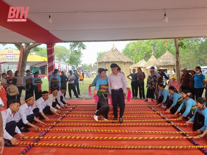 การดำเนินงานมรดกวัฒนธรรมที่จับต้องไม่ได้ที่เป็นแบบฉบับของอำเภอทอซวน