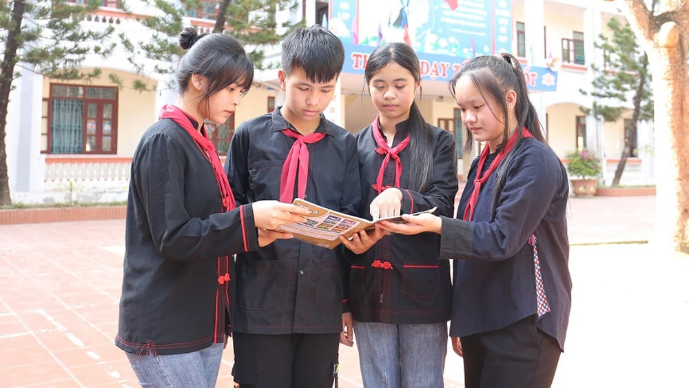 Healthy playground for ethnic minority students |=> Posted in Bac Giang newspaper