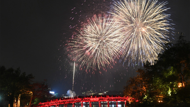 Hanoi lancera des feux d'artifice pour célébrer le 70e anniversaire de la libération de la capitale