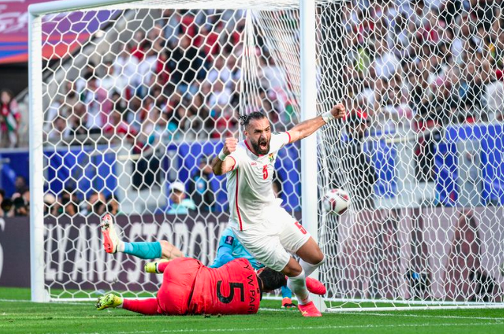 Hàn Quốc may mắn hòa Jordan, HLV Klinsmann ca ngợi Son Heung Min - 2