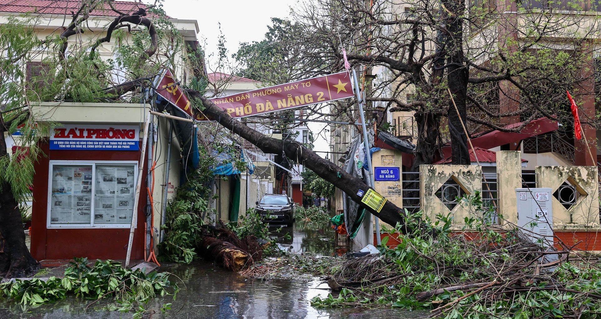 Hai Phong y Quang Ninh escaparon de la escena sin señal móvil después de la tormenta Yagi.