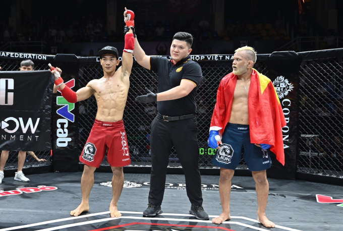 MMA 베트남에서 쩐 응옥 르엉과 롭슨 올리베이라의 재대결이 개최됩니다. 사진: 동 후옌