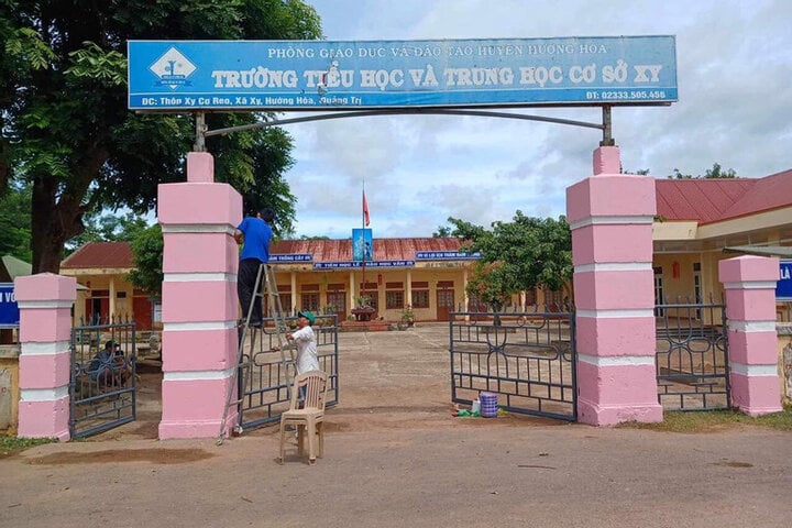 Escuela Primaria y Secundaria Xy.