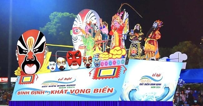 Eindrücke vom Straßenfest „Binh Dinh begrüßt den Sommer“