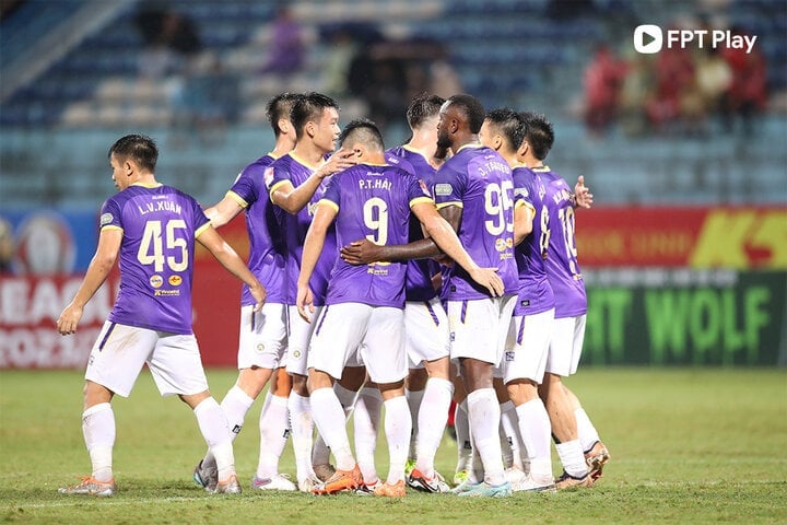 Hanoi FC hat gerade eine 5 Spiele andauernde Niederlagenserie mit einem Sieg über Wuhan Three Towns in der AFC Champions League beendet. (Foto: FPT Play)