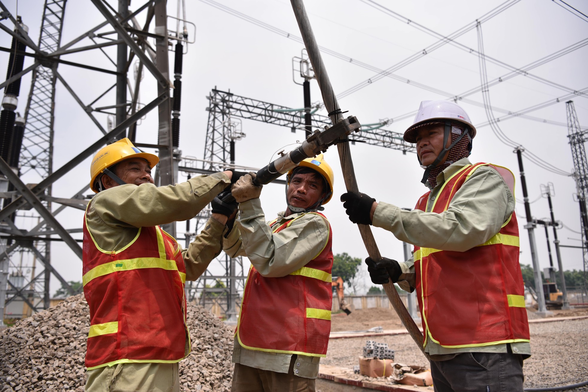 Image of the giant transformer station of the 500kV circuit 3 project in Pho Noi, Hung Yen reaching the finish line ahead of schedule photo 9