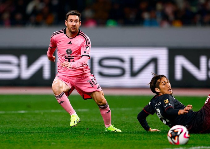 Messi trong trận Inter Miami gặp Vissel Kobe trên sân Quốc gia ở Tokyo, Nhật Bản, tối 7/2/2024. Ảnh: Reuters