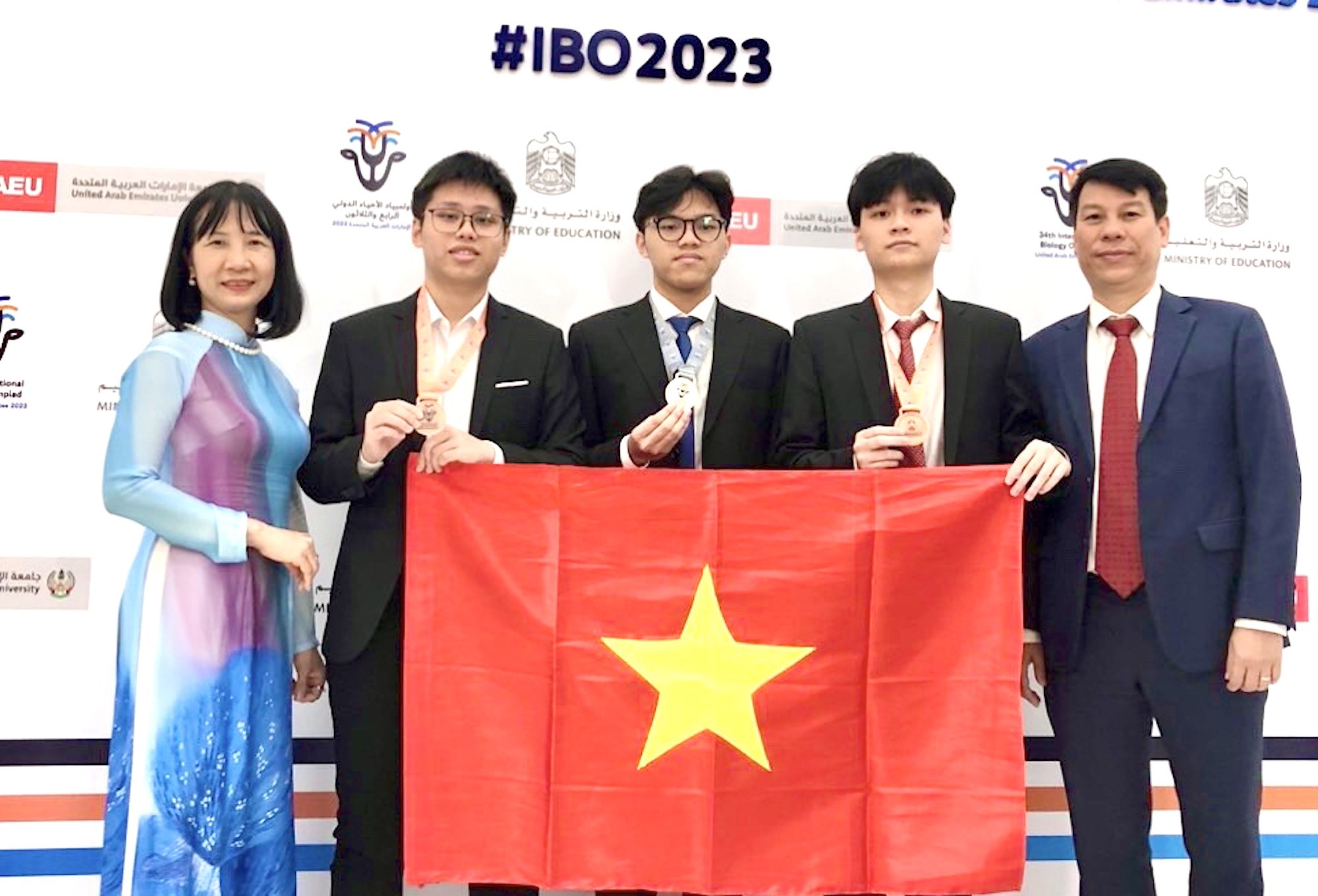 3 thí sinh của Việt Nam giành huy chương tại kỳ thi Olympic Sinh học quốc tế 2023.